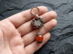 Подвеска с зеркалом и сердоликом Зеркальный страж — изображение 5