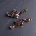 Серьги с красным корундом — изображение 3