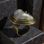 Кольцо с крупной культивированной жемчужиной — изображение 4