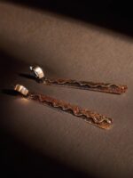 Серьги из меди Золотистые меандры — изображение 4
