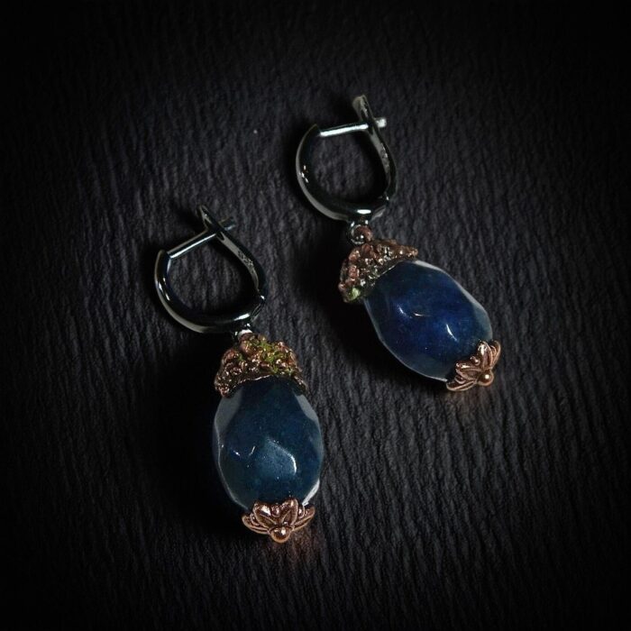Серьги с синим корундом — изображение 3