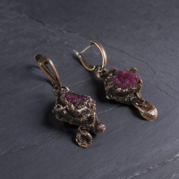 Серьги с красным корундом — изображение 4